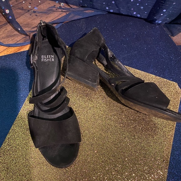 EILEEN FISHER SUEDE LEATHER STRAPPY EDGY CLASSIC BLOCK HEEL Sandals GORG - Picture 3 of 15